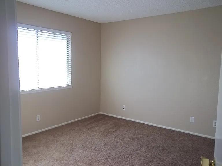 128 Parkview Ave #A — Photo 8