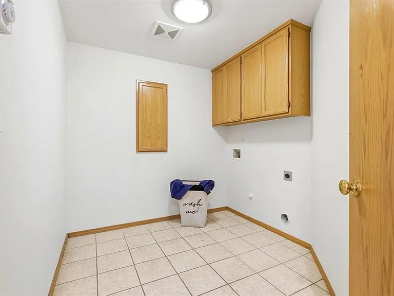 2915 Sonoran Ct — Photo 35