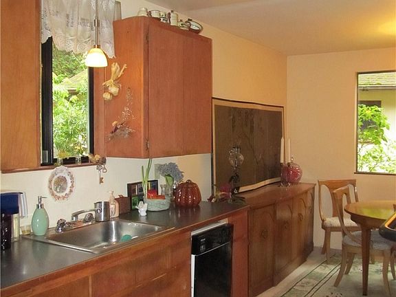2nd image of 285 Carefree Ln