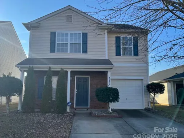 3638 Charterhall Ln, Charlotte, NC 28215