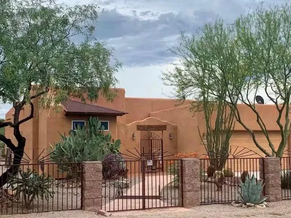 1843 Rosalia Ct, Rio Rico, AZ 85648