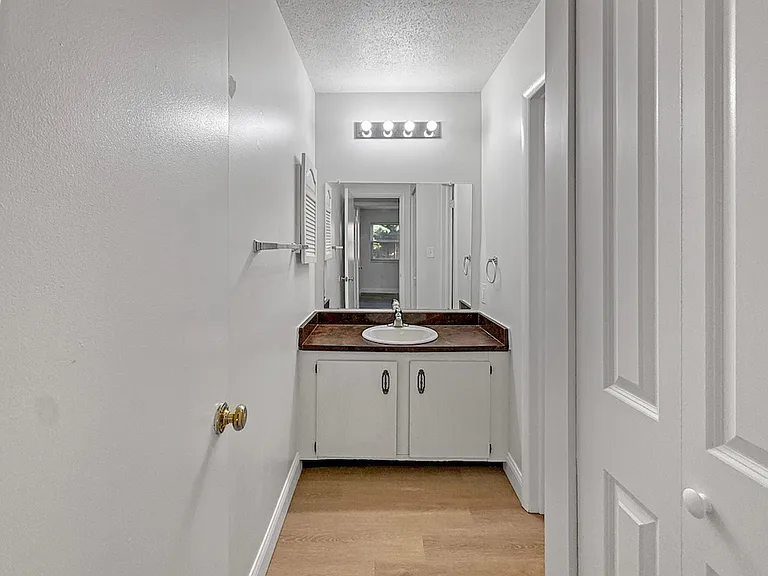 5564 E Virginia St — Photo 22
