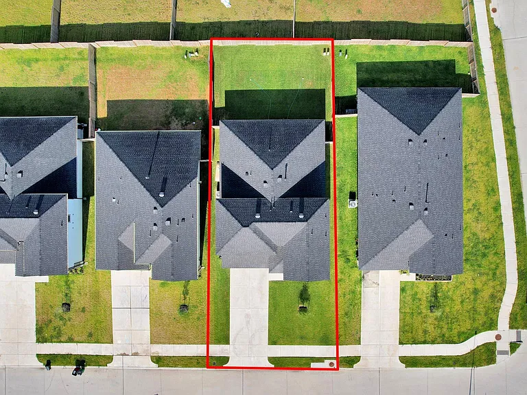 31771 Margaret Woods Ln — Photo 43