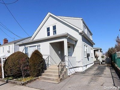 21 (2nd)  Second Street, Glen Cove, NY, 11542