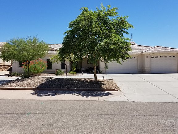 Circle driveway
