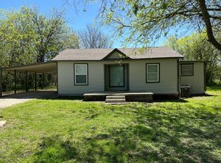 725 Roe Ct, Granbury, TX 76048