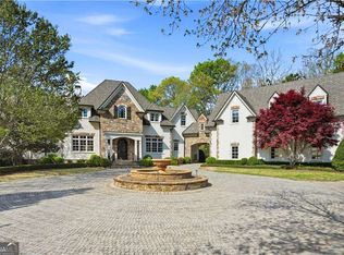 218 Londonberry Rd, Sandy Springs, GA 30327