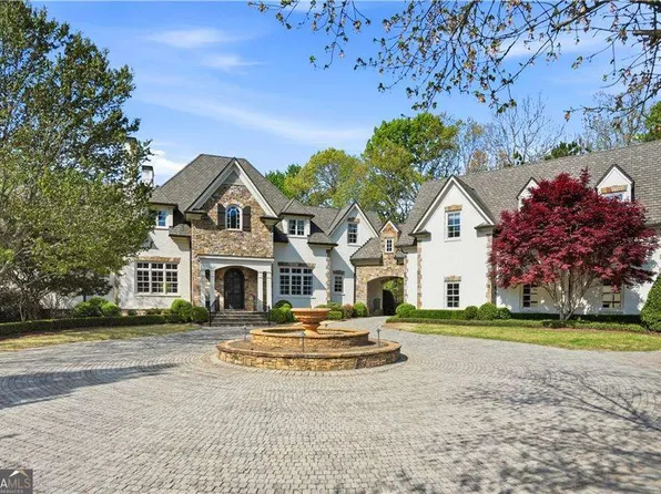 218 Londonberry Rd, Sandy Springs, GA 30327