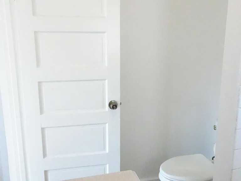 2048 E 3rd St #2048 — Photo 21