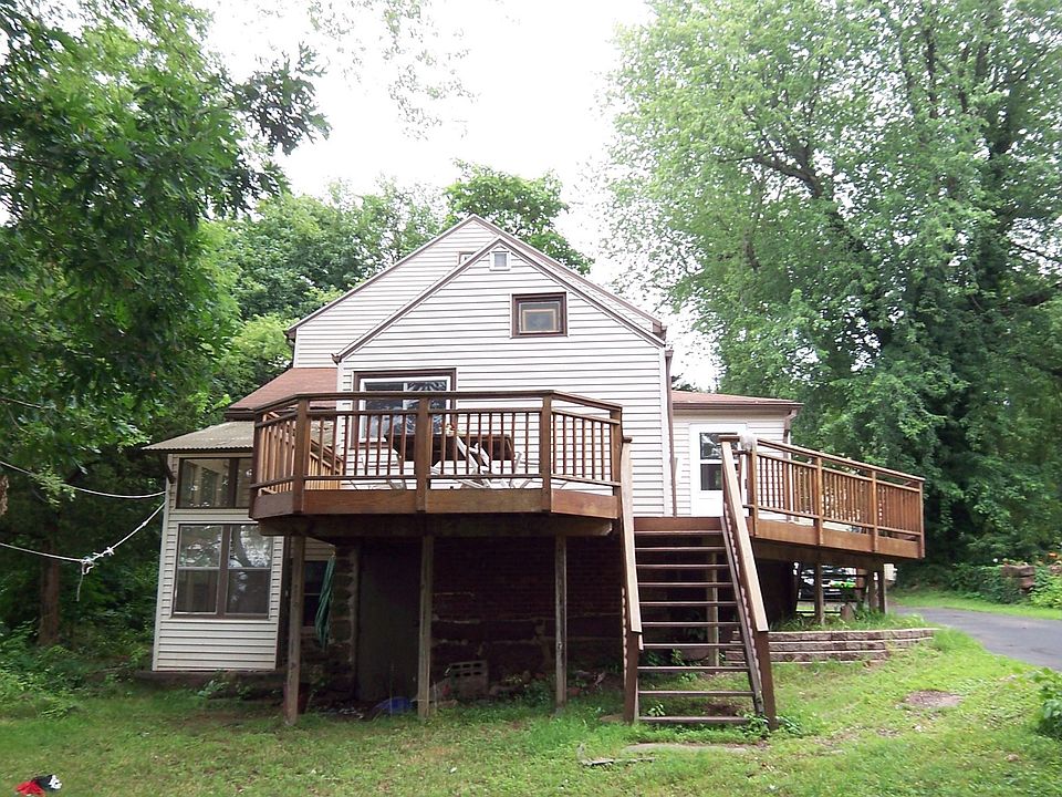 Huge deck