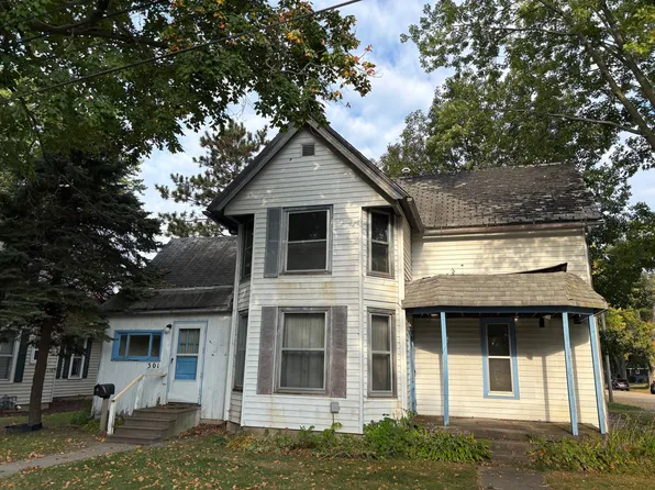 301 S Grape St, Morrison, IL 61270