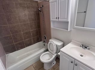 628 W Harrison Ave UNIT 2, Milwaukee, WI 53215