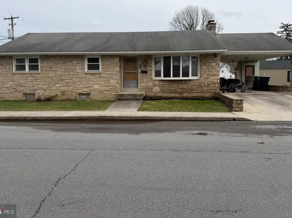 90 E Hazel St, Palmyra, PA 17078