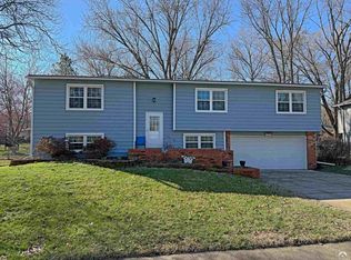3015 Tomahawk Dr, Lawrence, KS 66049