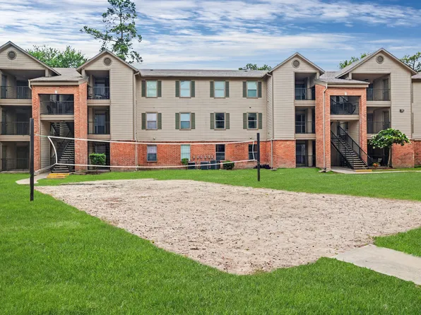 The Retreat at Spring Apartments