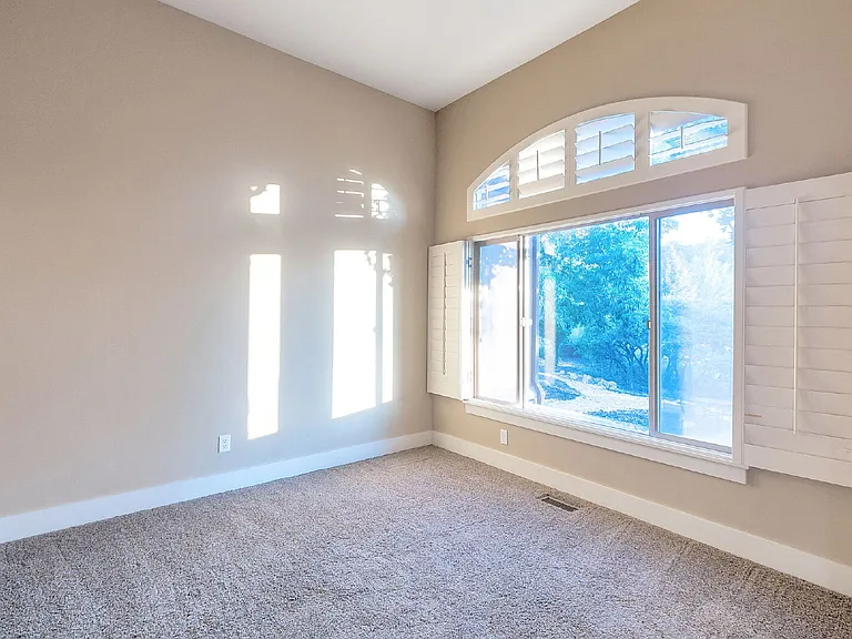 14637 S Woods Landing Ct — Photo 6