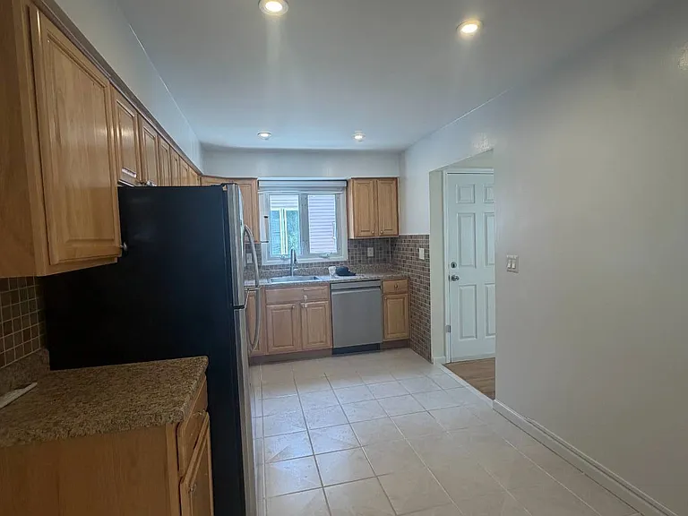 268 Chesterton Ave #1 — Photo 8