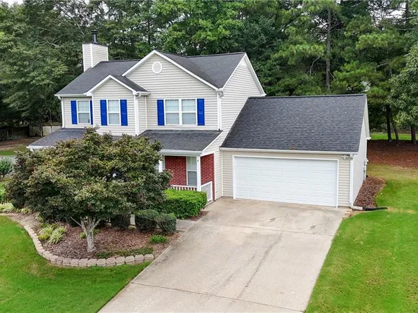 4255 Willow Springs Dr, Loganville, GA 30052