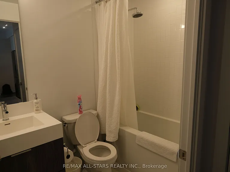 130 River St #1007 — Photo 16