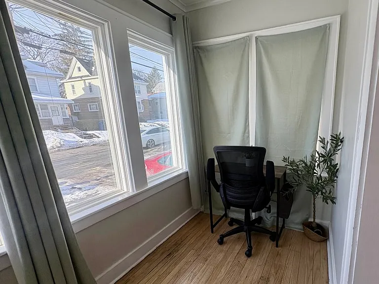 126 Ashdale Ave #1 — Photo 3