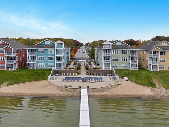 2nd image of 13244 E Lake Shore Dr Unit B-302