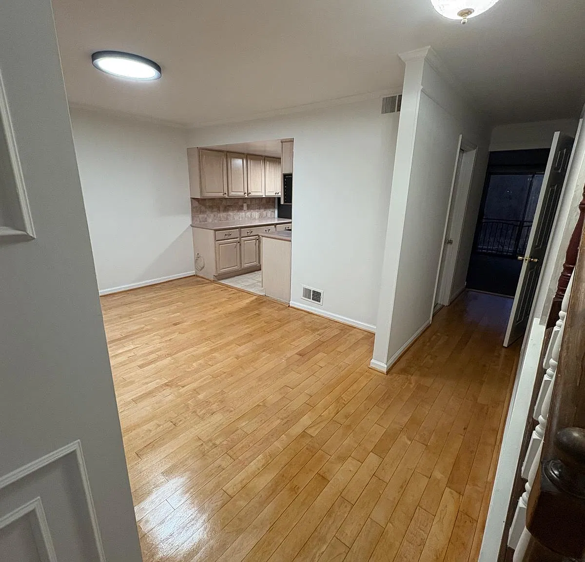 4 bed, 1770 sqft, $2,400 — Photo 2