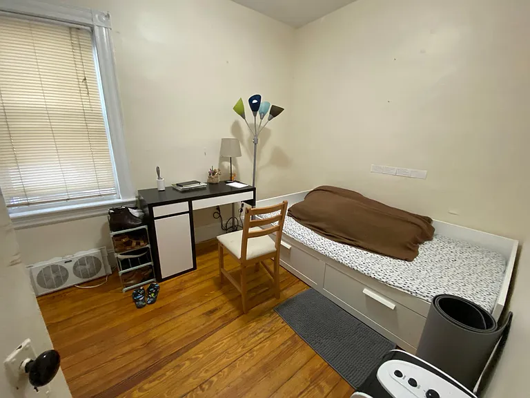 102 Line St #1 — Photo 4