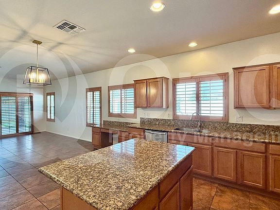 4th image of 8610 S 58th Dr