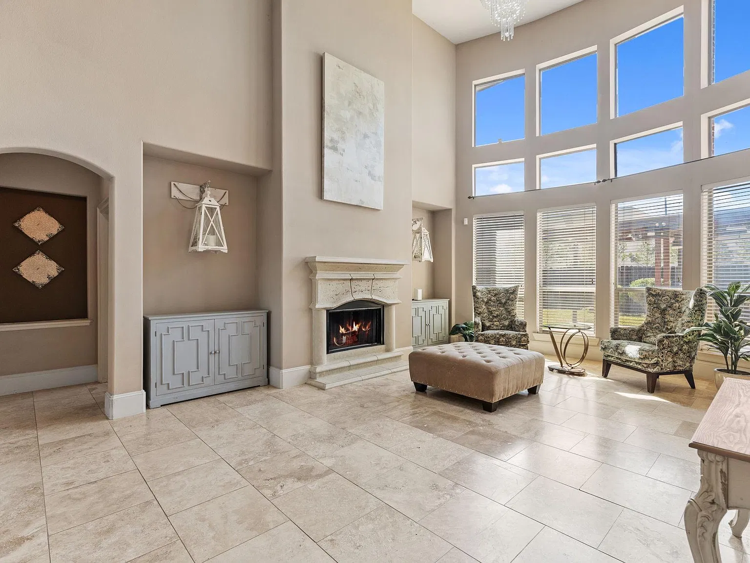 4 bed, 3.5 bath, 4259 sqft, $3,500 — Photo 3