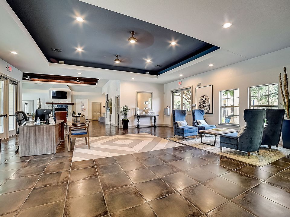 Resident lounge with starbucks coffee