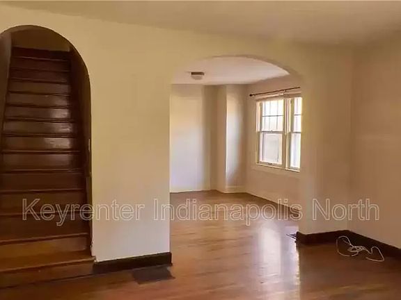 4th image of 5660 N College Ave