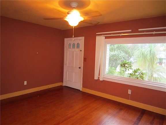 4th image of 4820 32nd Ave N