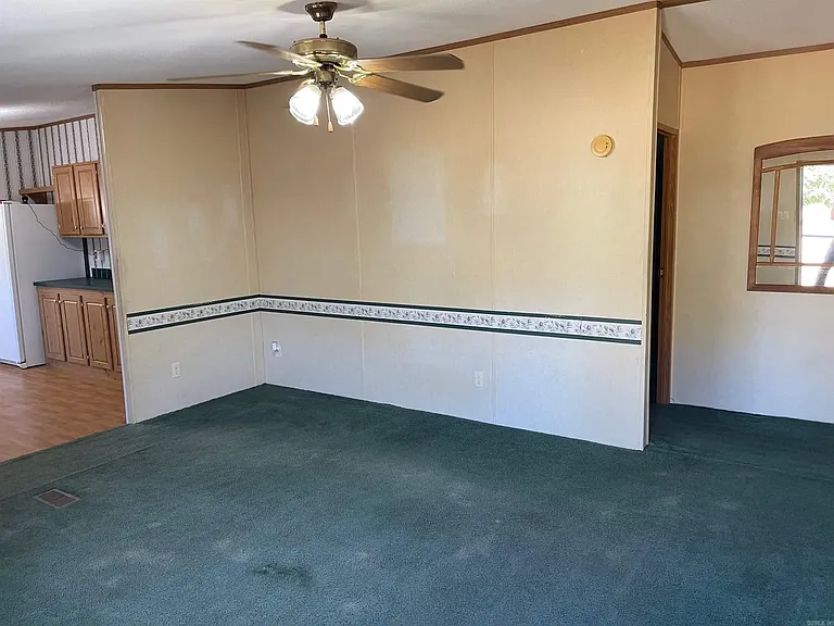 301 E Shelton Ave — Photo 18