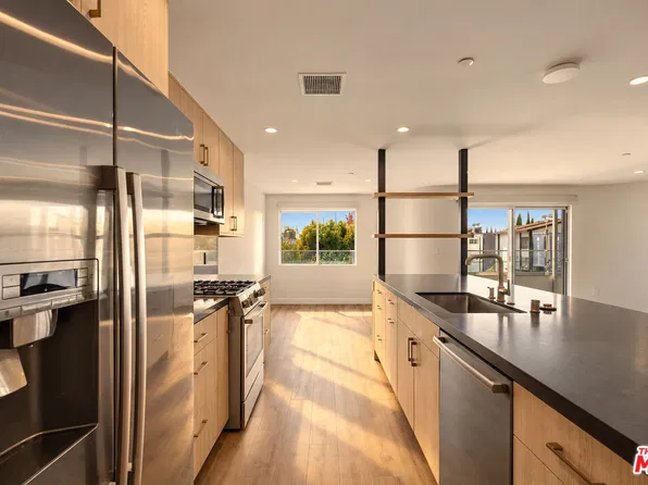 10951 National Blvd APT 201, Los Angeles, CA 90064