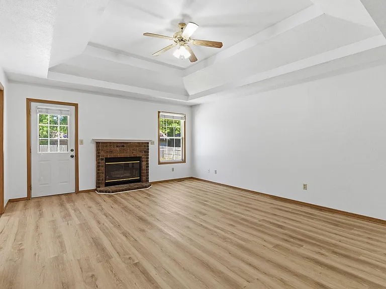 657 Kings Carriage Rd — Photo 6