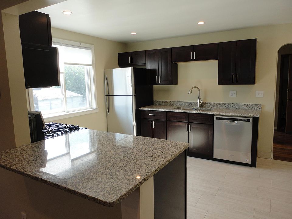 1st image of 1297 W 3rd Ave #C
