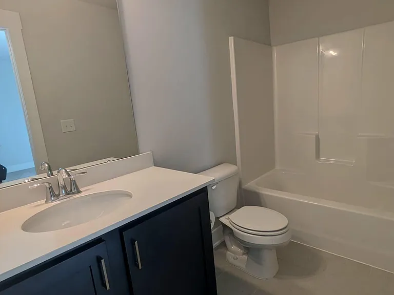 48 Somerleigh Way — Photo 11