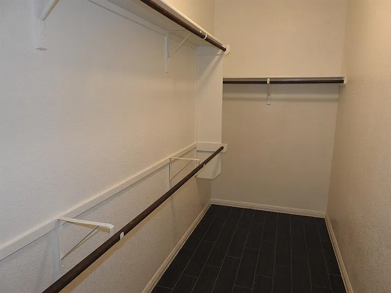 9903 Quercia Dr — Photo 14