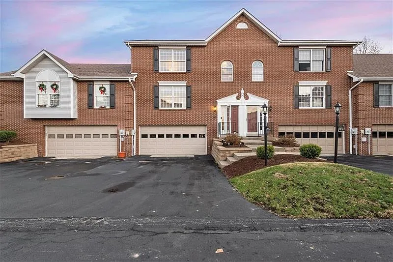 102 Apple Blossom Ct photo 1