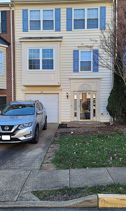 1st image of 410 W Park Dr