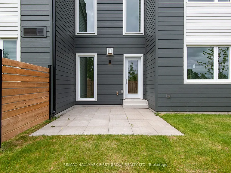 19 West St N #7 — Photo 19