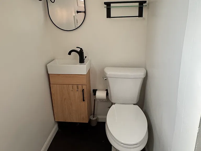 218 E Rochelle St #1 — Photo 4