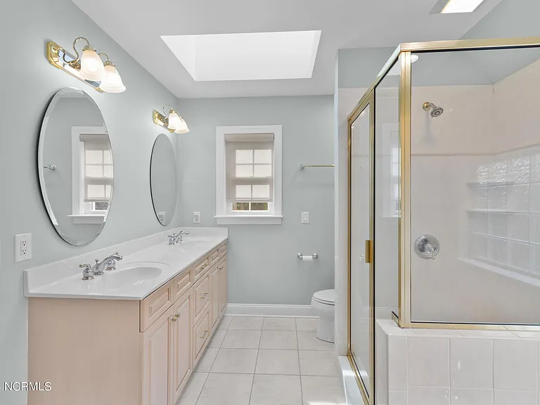 3567 Medinah Ave E — Photo 14