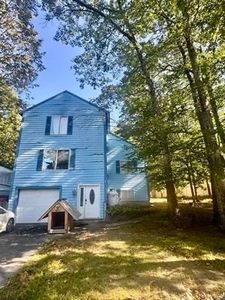 8 Eastfield Loop, Sandown, NH, 03873