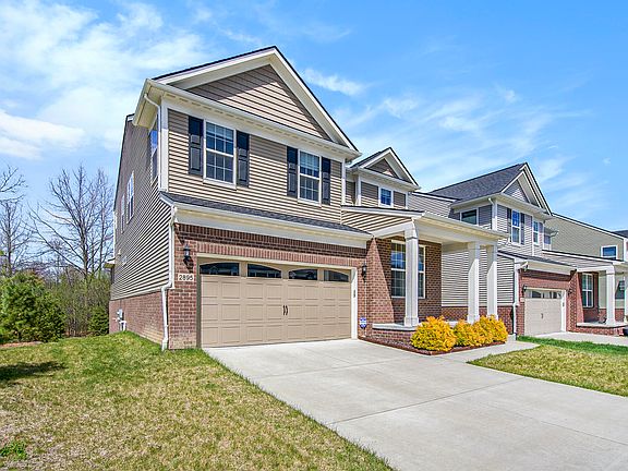 3rd image of 2895 Dillon Dr