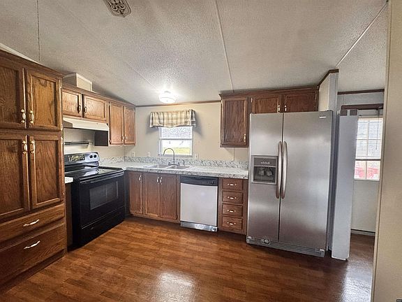 5th image of 3416 W Troy St