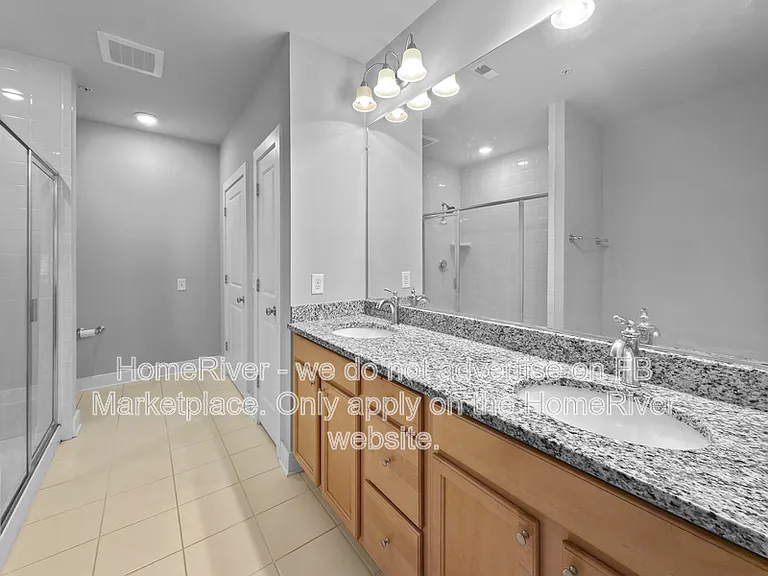 2907 Bleeker St #203 — Photo 12