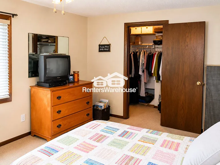 4670 Jackstone Point — Photo 6