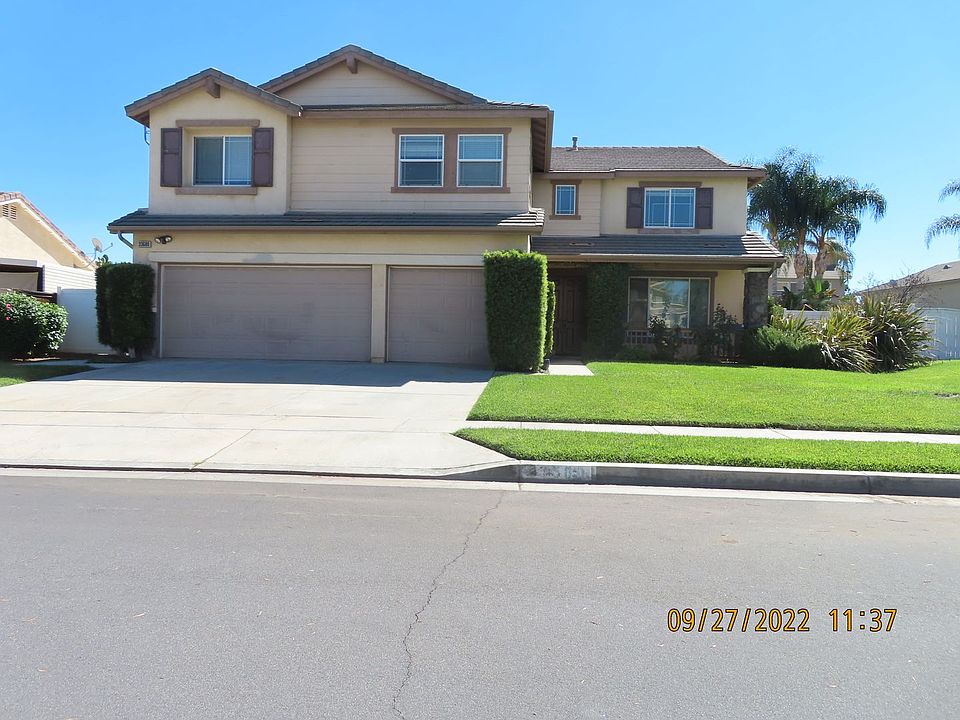 1st image of 33680 Iris Ln