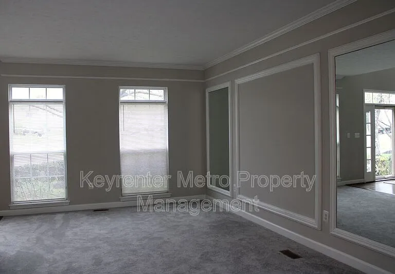 1614 Albert Dr — Photo 16